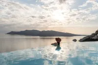 The Saint Hotel - Luxury