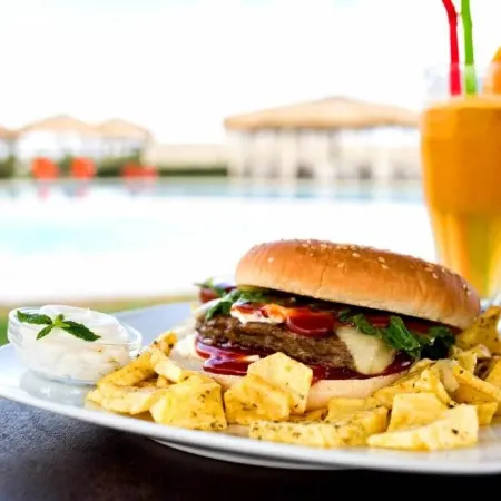 Plaza Beach Hotel