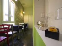 جيست هاوس أو أفيتاكامير ماجينتا بانثيون نافونا