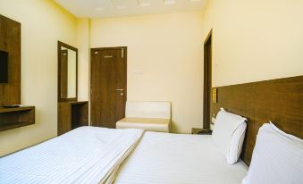 FabHotel Satyug Jaisinghpura