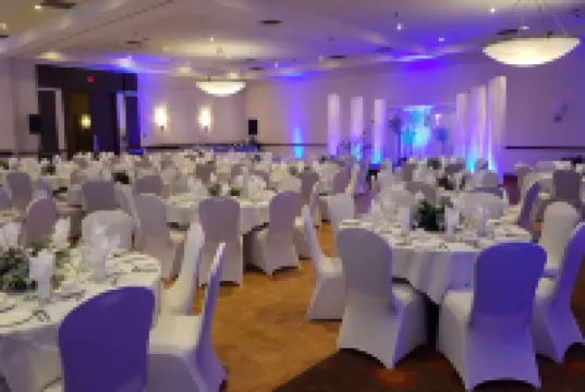 Travelodge Hotel by Wyndham Saskatoon