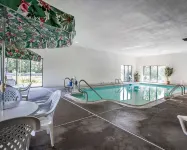 Quality Inn Midway - Pools