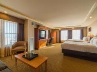 Ambassador Hotel Milwaukee, Trademark Collection by Wyndham Hotels near Lakefront Trail