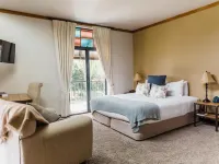 The Narrows Landing Hotel