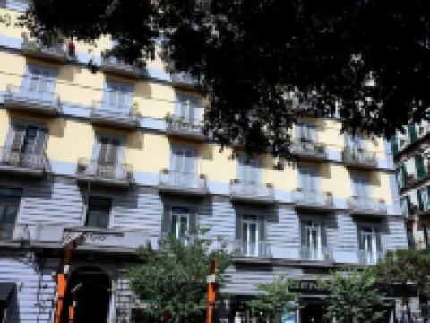 迪莫拉大教堂酒店