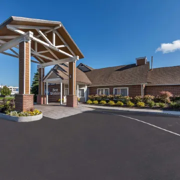 Best Western Fishkill Inn  Suites