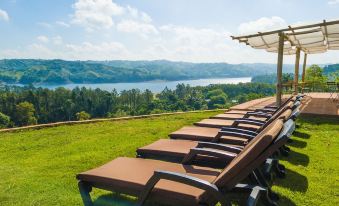 Villas del Lago Lake Resort & Campground