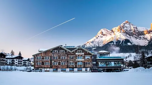 Hotel Sepp - Alpine Boutique Hotel - Adults Only ab 21 Jahre - Pysäköinti