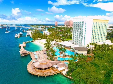 Warwick Paradise Island Bahamas - All Inclusive - Adults Only Отели рядом с достопримечательностью «Ардастра Гарденс & Уайлдлайф Консервейшен Сентр»
