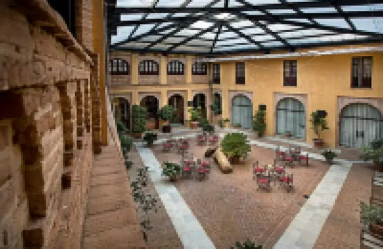 Hotel Alcázar De La Reina