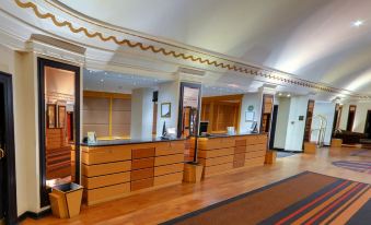 The Queens Hotel