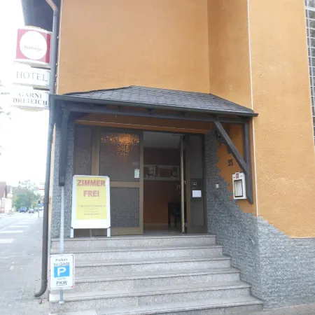 Hotel Henry