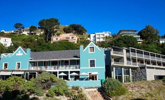 Chapmans Peak Beach Hotel