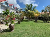 Hôtel Douce Vague Các khách sạn gần eglise adventiste opra epinay sainte luce