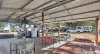 Charters Towers Tourist Park فنادق في تشارترز تاورز
