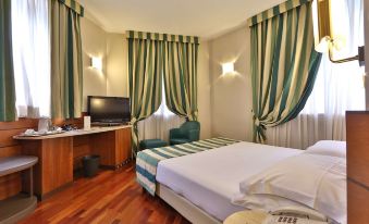 Hotel Mirage, Sure Hotel Collection by Best Western