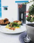 Taki's Guests - Morgenmad