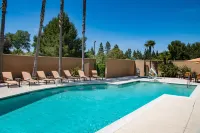 Courtyard Newark Silicon Valley - Pools