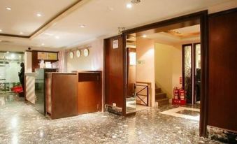 Dahshin Hotel