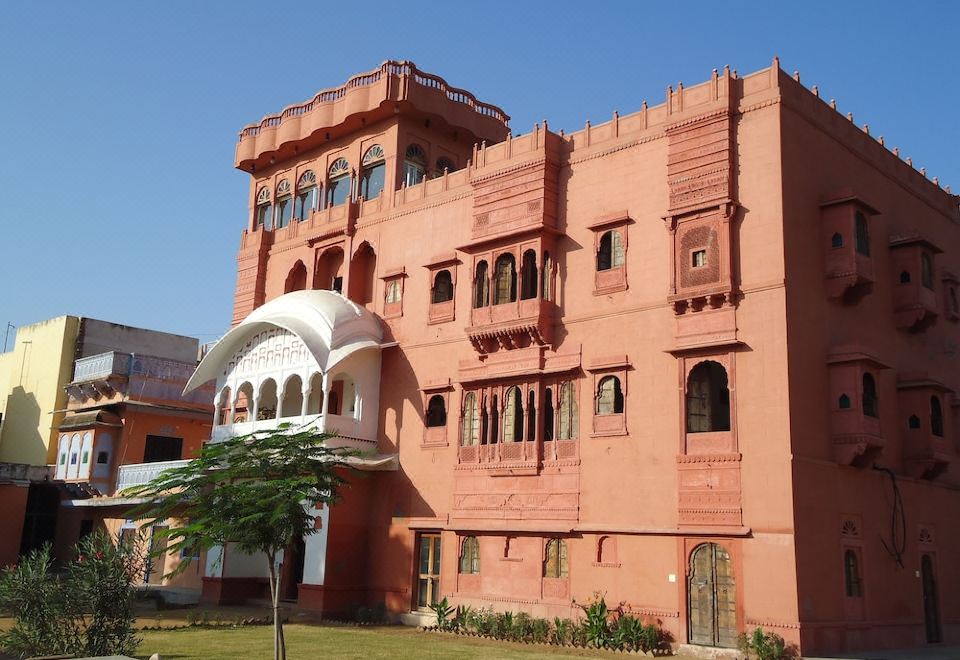 hotel overview picture