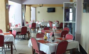 Suitetrails - County Comfort Hotel