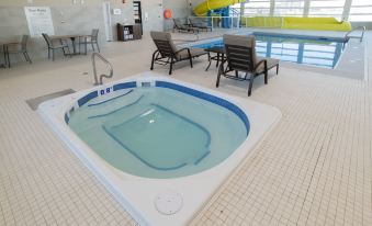 Holiday Inn Express & Suites Moose Jaw