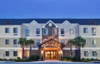Comfort Inn & Suites Hotels near Georgia Tech Savannah