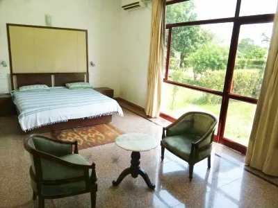 Estate Paradiso Jaipur Hotels in Kalwara