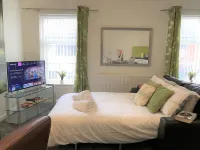 Restful 1-Bedroom Flat in St Helens Hotels near Rainford