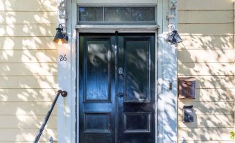 Broom & Board - Housity