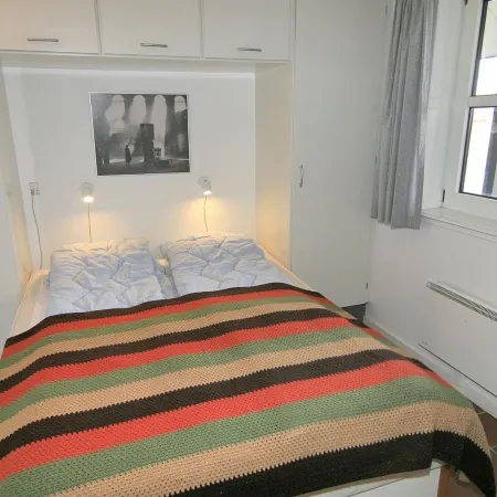 "Else" - 100m from the Sea