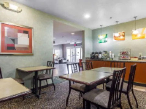 Quality Inn & Suites Livermore Wine Country Hotels in Livermore