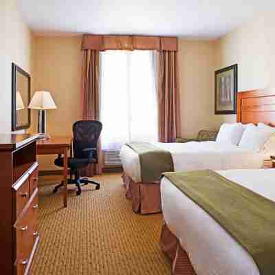 Holiday Inn Express Grande Prairie Rooms