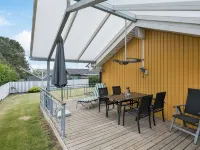 "Hjalmar" - 400m from the Sea