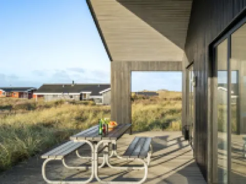 "Fannie" - 250m from the Sea