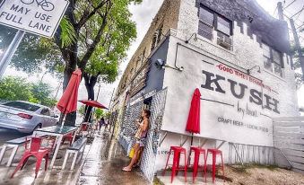 Krymwood Flats Wynwood - by RocketStay