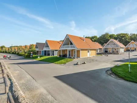 "Tamia" - 100m to the Fjord