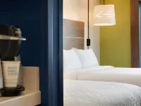โรงแรม Holiday Inn Express & Suites Calgary Airport Trail NE บาย IHG โรงแรมในคาลการี