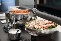 Embassy Suites by Hilton Atlanta Airport North - breakfast