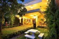 Phuket Sea Resort Отели в г. Равай-Бич