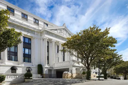 The Ritz-Carlton, San Francisco Отели рядом с достопримечательностью «Филберт-стрит»
