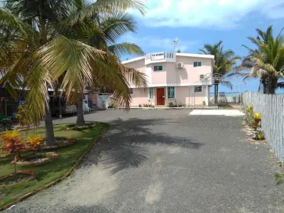 Hostal Cabañas Vistamar Hotels near Playa de Crucita