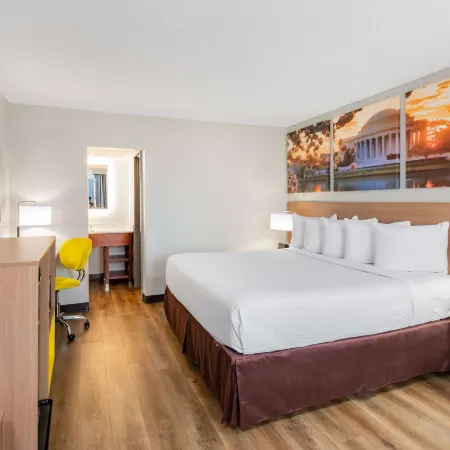 Days Inn by Wyndham Charlottesville/University Area