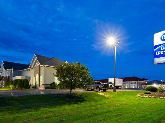 Best Western Crown Inn  Suites