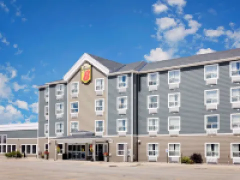 Super 8 by Wyndham Kapuskasing Hotels in Cochrane District