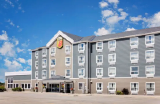 Super 8 by Wyndham Kapuskasing