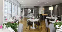 Radisson Blu Hotel, East Midlands Airport - breakfast