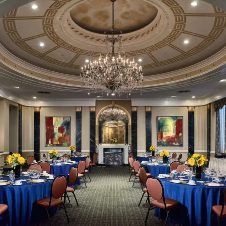 The Royal Sonesta Chase Park Plaza St Louis Отели рядом с достопримечательностью «Лесопарк»