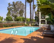 Quality Inn Riverside Near UCR and Downtown - Pools