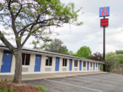 Motel 6 Erie, PA